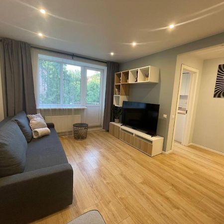 شقة Modern 1Br Haven Near Two Parks ريغا المظهر الخارجي الصورة