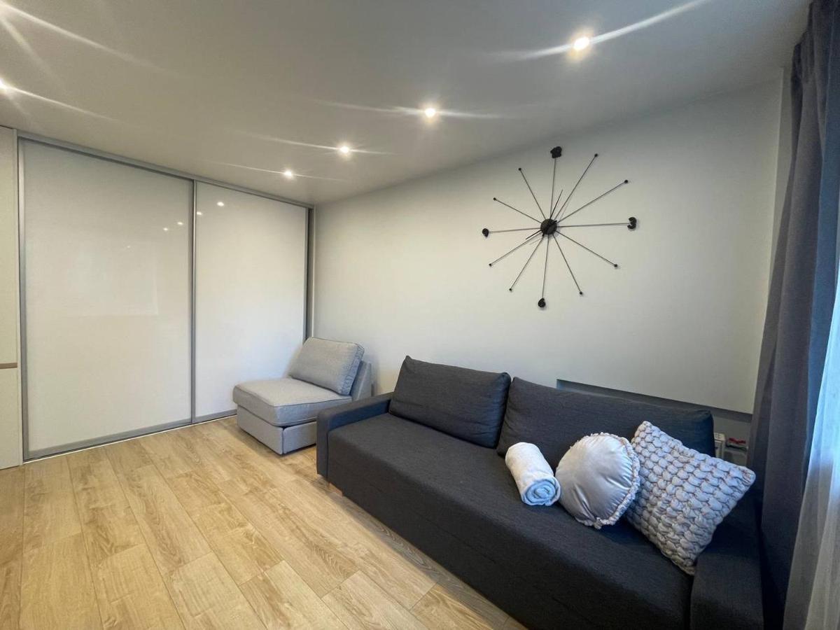 شقة Modern 1Br Haven Near Two Parks ريغا المظهر الخارجي الصورة