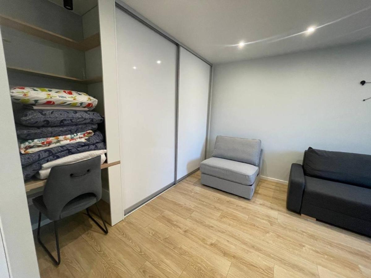 شقة Modern 1Br Haven Near Two Parks ريغا المظهر الخارجي الصورة