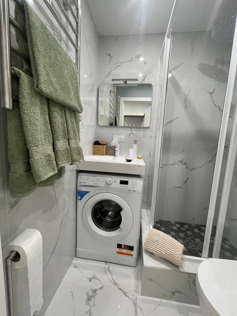 شقة Modern 1Br Haven Near Two Parks ريغا المظهر الخارجي الصورة